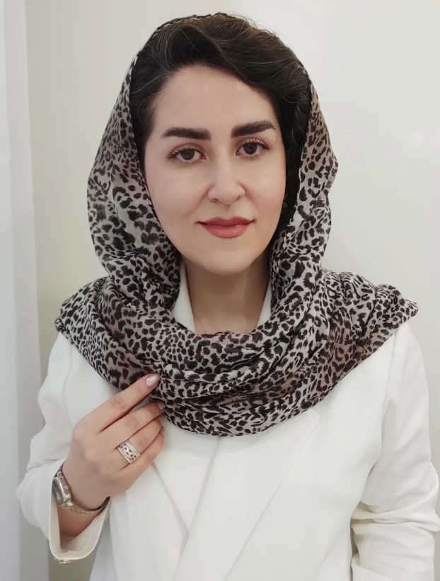 شال های طرح دار برند trf