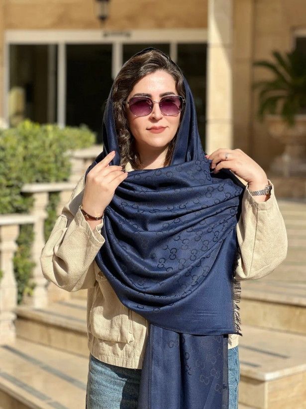 شال کشمیر اورجینال گوچی بی حاشیه