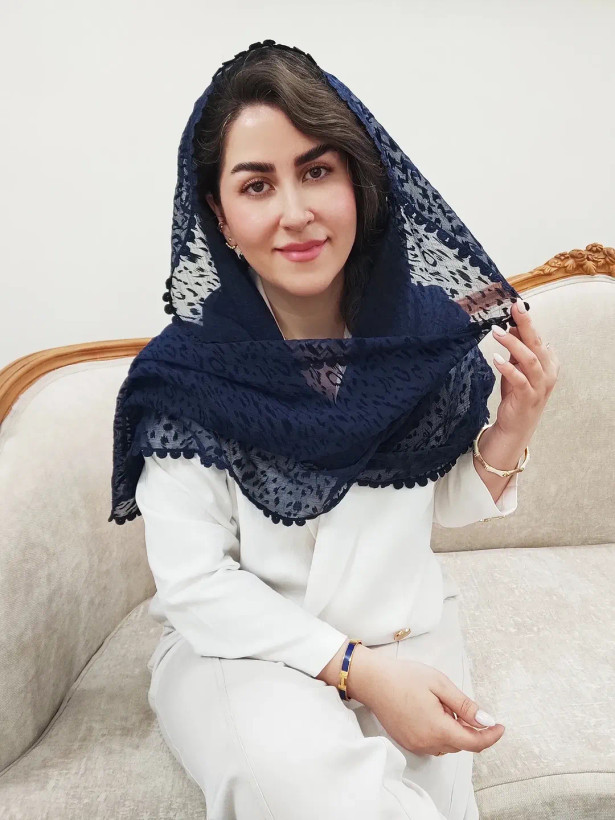 شال نخ حریر پلنگی و گوچی سورمه ای
