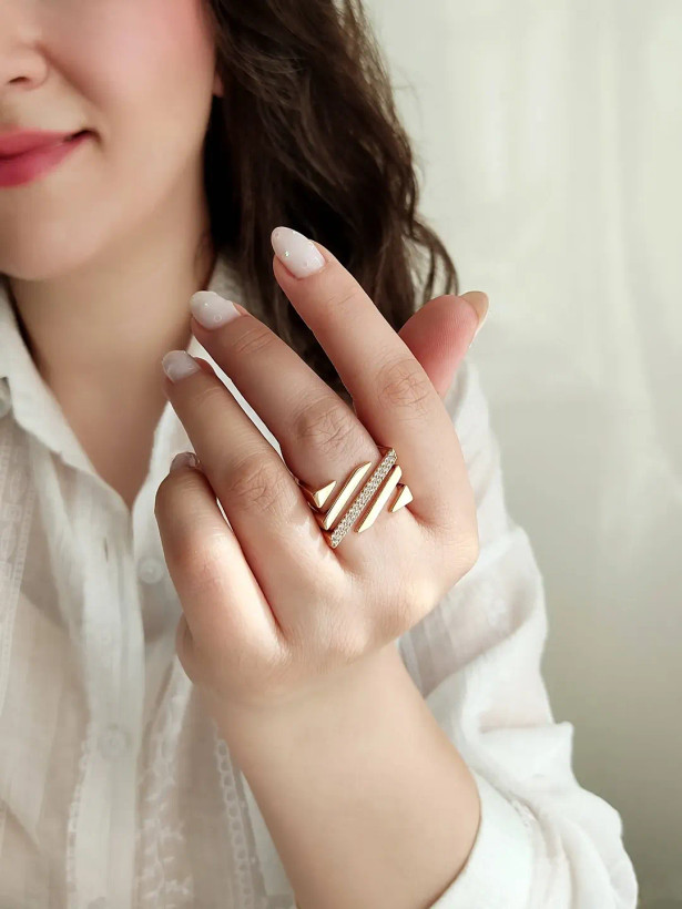 انگشترهای نمادار و پهن ژوپینگ